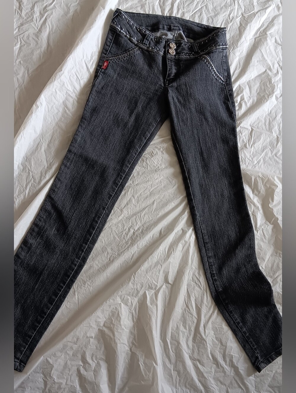 NEW Women's Skinny Charcoal Jeans w/ Rhinestone Buttons, Silver Trim, Med. Rise - Picture 6 of 6